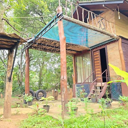 Hasthi Safari Cottage Udawalawe Esterno foto