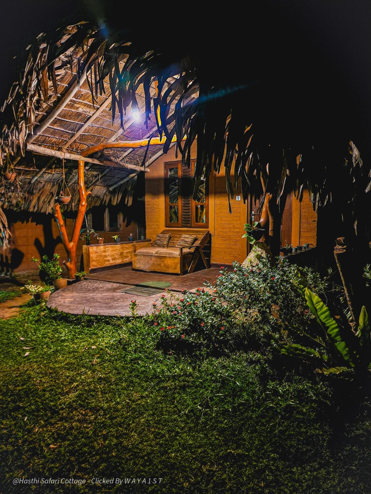 Hasthi Safari Cottage Udawalawe Esterno foto