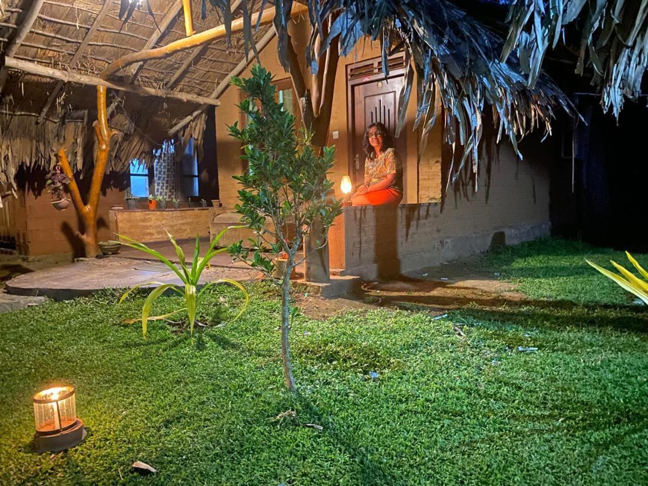 Hasthi Safari Cottage Udawalawe Esterno foto