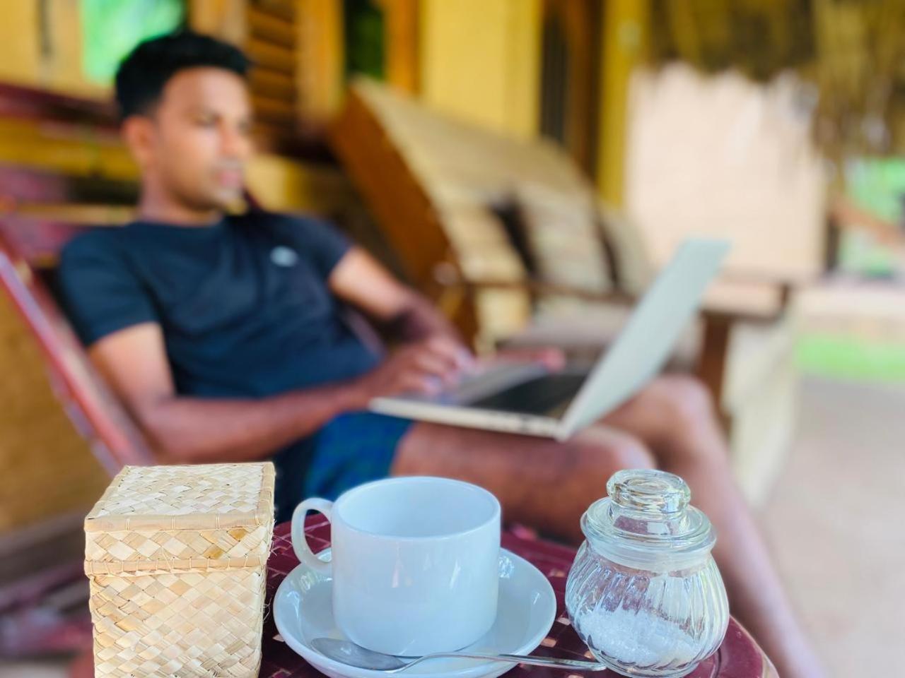 Hasthi Safari Cottage Udawalawe Esterno foto