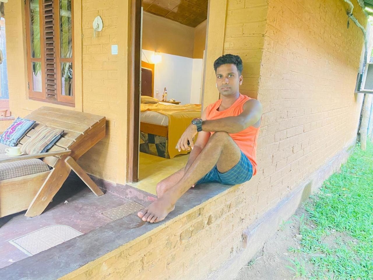 Hasthi Safari Cottage Udawalawe Esterno foto